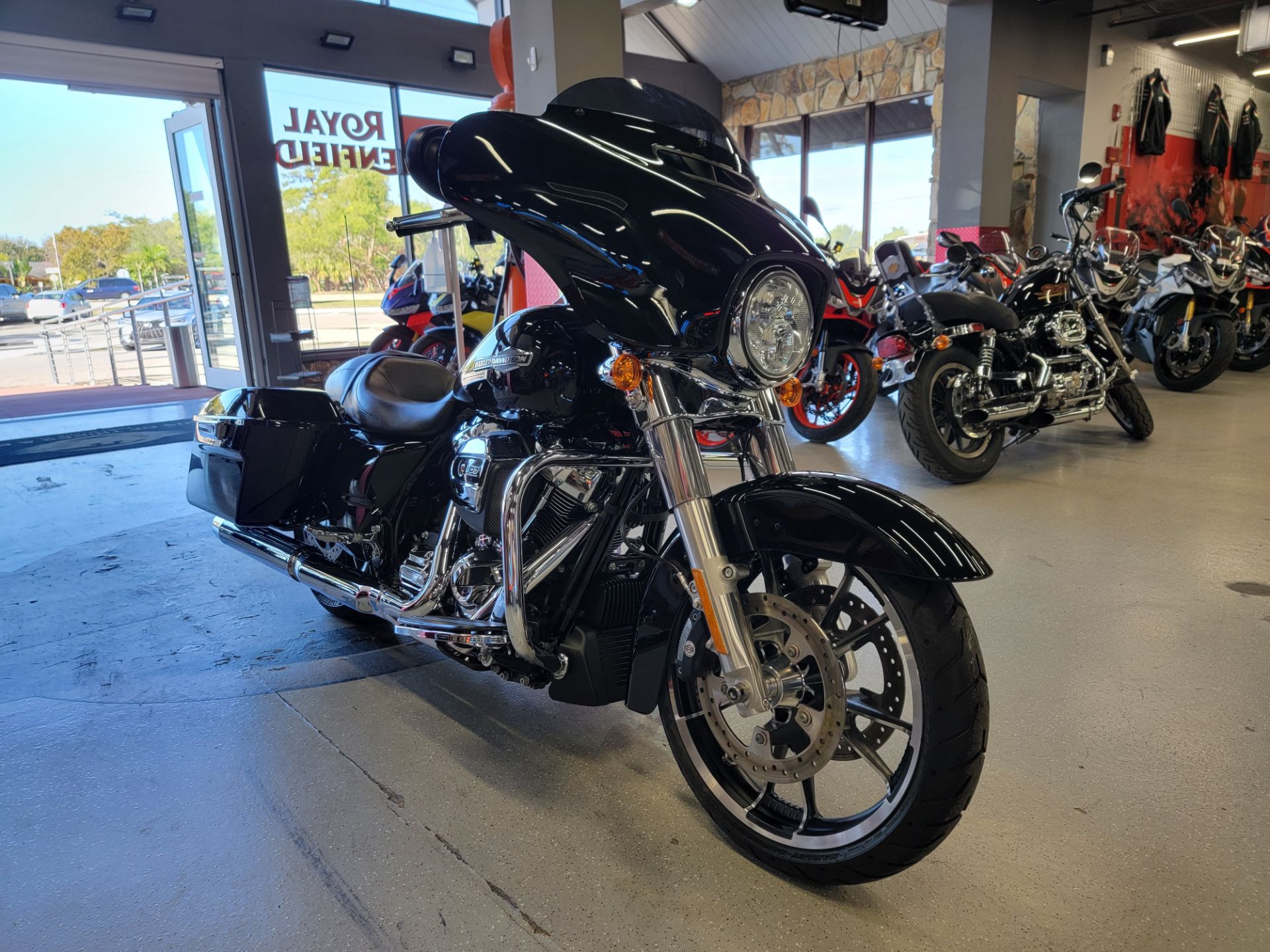 2021 Harley-Davidson Street Glide® in Fort Myers, Florida - Photo 2