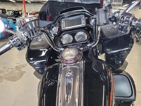 2015 Harley-Davidson CVO™ Road Glide® Ultra in Fort Myers, Florida - Photo 8