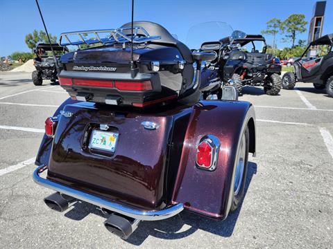 2011 Harley-Davidson Road Glide® Ultra in Fort Myers, Florida - Photo 4