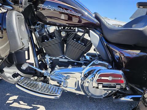2011 Harley-Davidson Road Glide® Ultra in Fort Myers, Florida - Photo 6