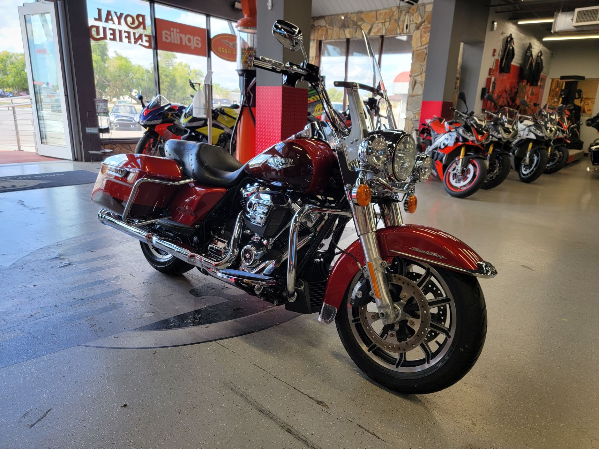 2019 Harley-Davidson Road King® in Fort Myers, Florida - Photo 2