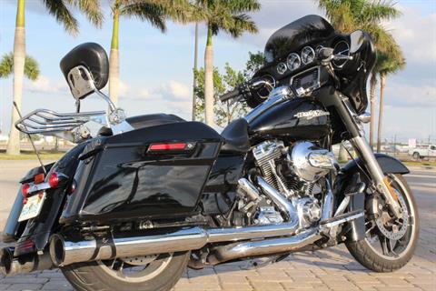 2014 Harley-Davidson Street Glide® in Fort Myers, Florida - Photo 8