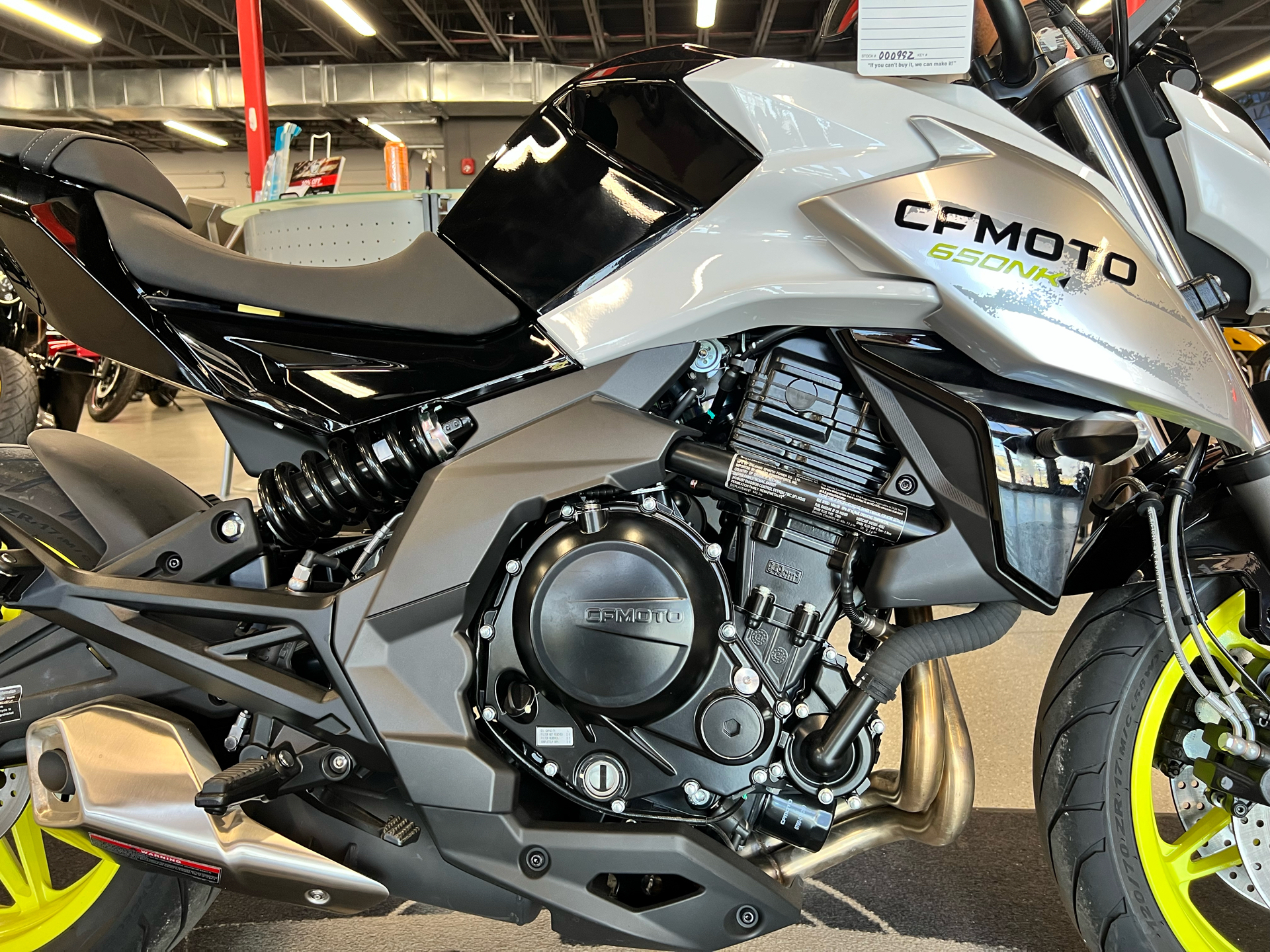 2022 CFMOTO 650NK in Fort Myers, Florida - Photo 12