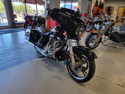 2016 Harley-Davidson Street Glide® Special in Fort Myers, Florida - Photo 2