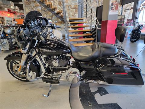 2016 Harley-Davidson Street Glide® Special in Fort Myers, Florida - Photo 3