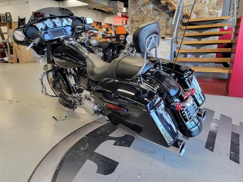 2016 Harley-Davidson Street Glide® Special in Fort Myers, Florida - Photo 4