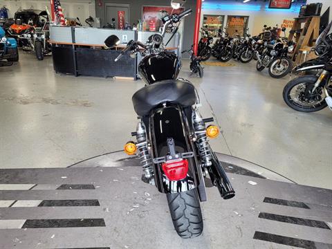 2017 Harley-Davidson 1200 Custom in Fort Myers, Florida - Photo 3