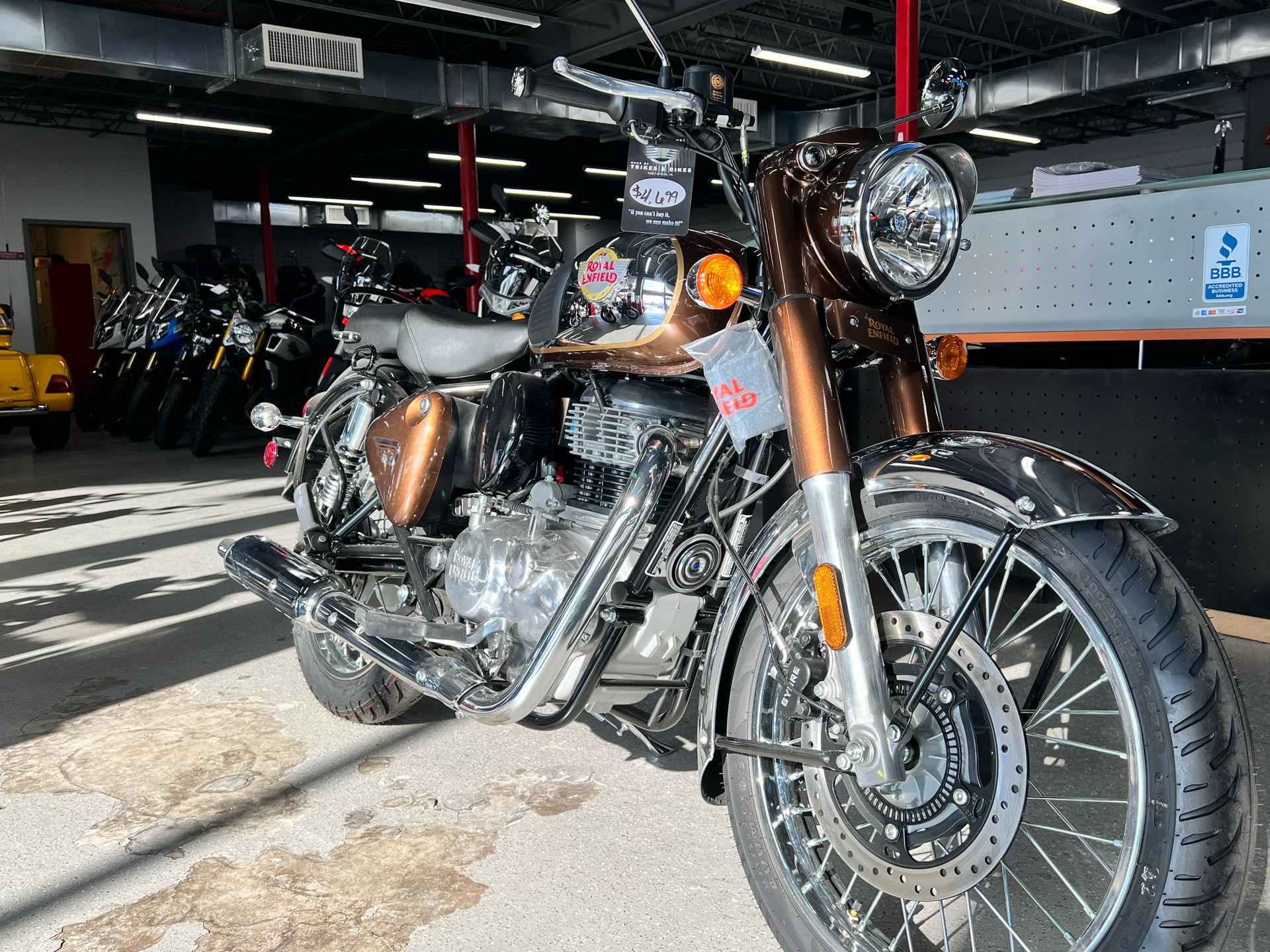 2022 Royal Enfield Classic 350 in Fort Myers, Florida - Photo 2