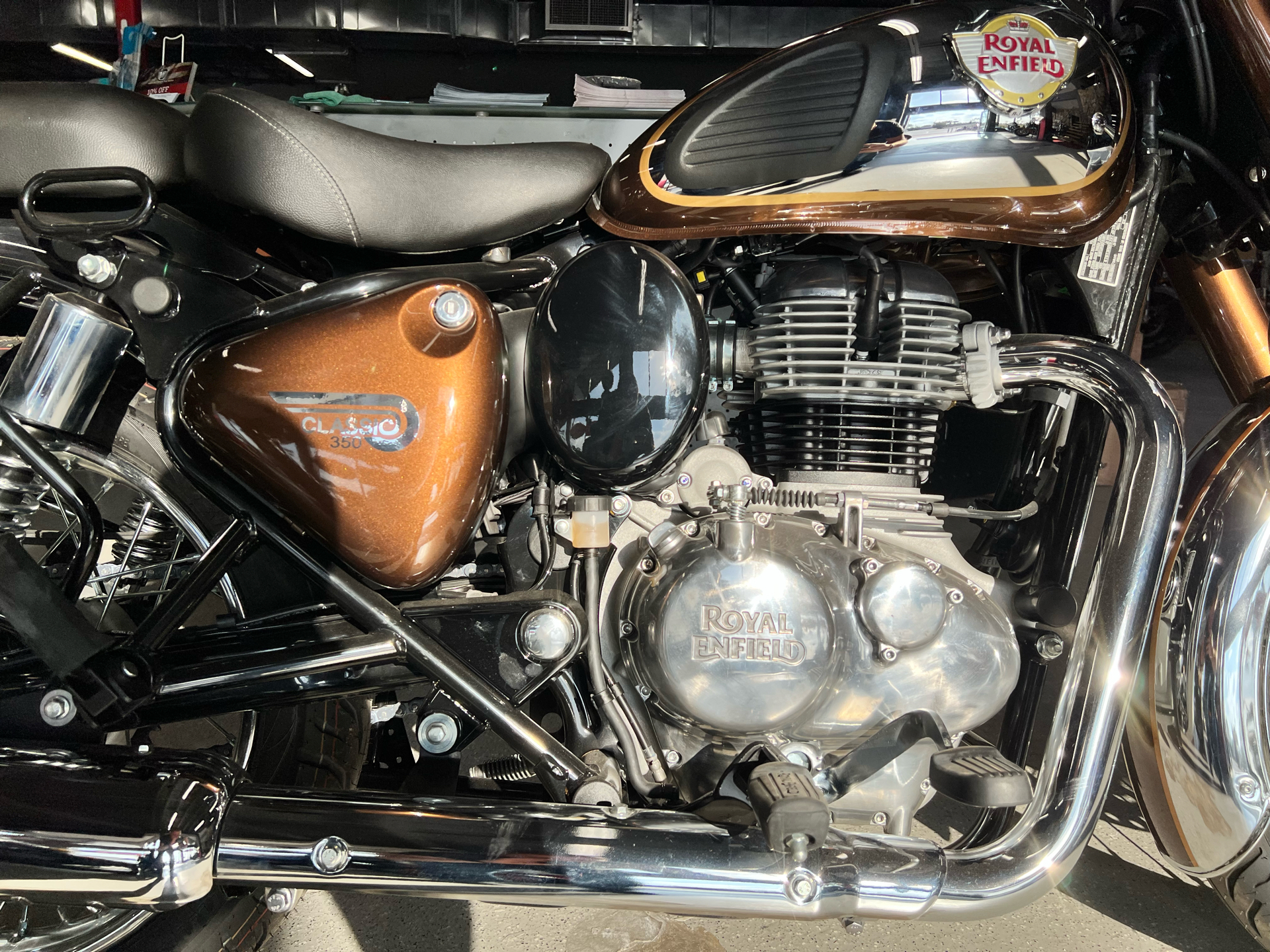 2022 Royal Enfield Classic 350 in Fort Myers, Florida - Photo 11