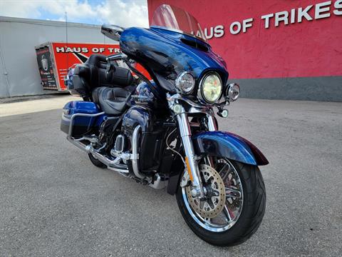 2014 Harley-Davidson CVO™ Limited in Fort Myers, Florida - Photo 3