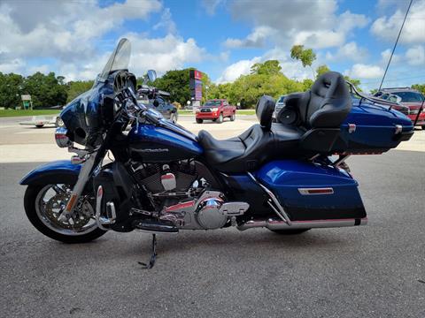 2014 Harley-Davidson CVO™ Limited in Fort Myers, Florida - Photo 4