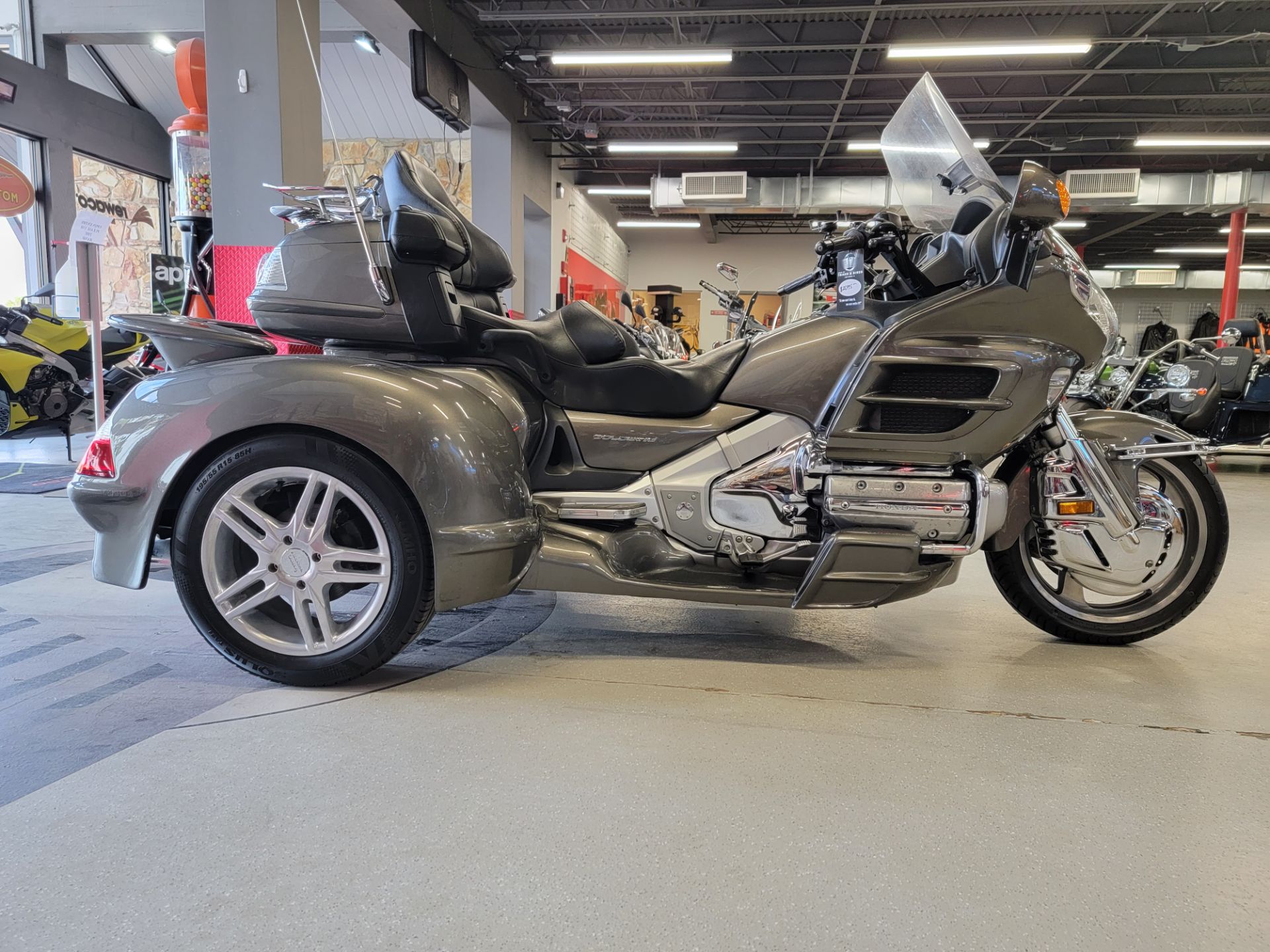 2010 HONDA GOLDWING in Fort Myers, Florida - Photo 1