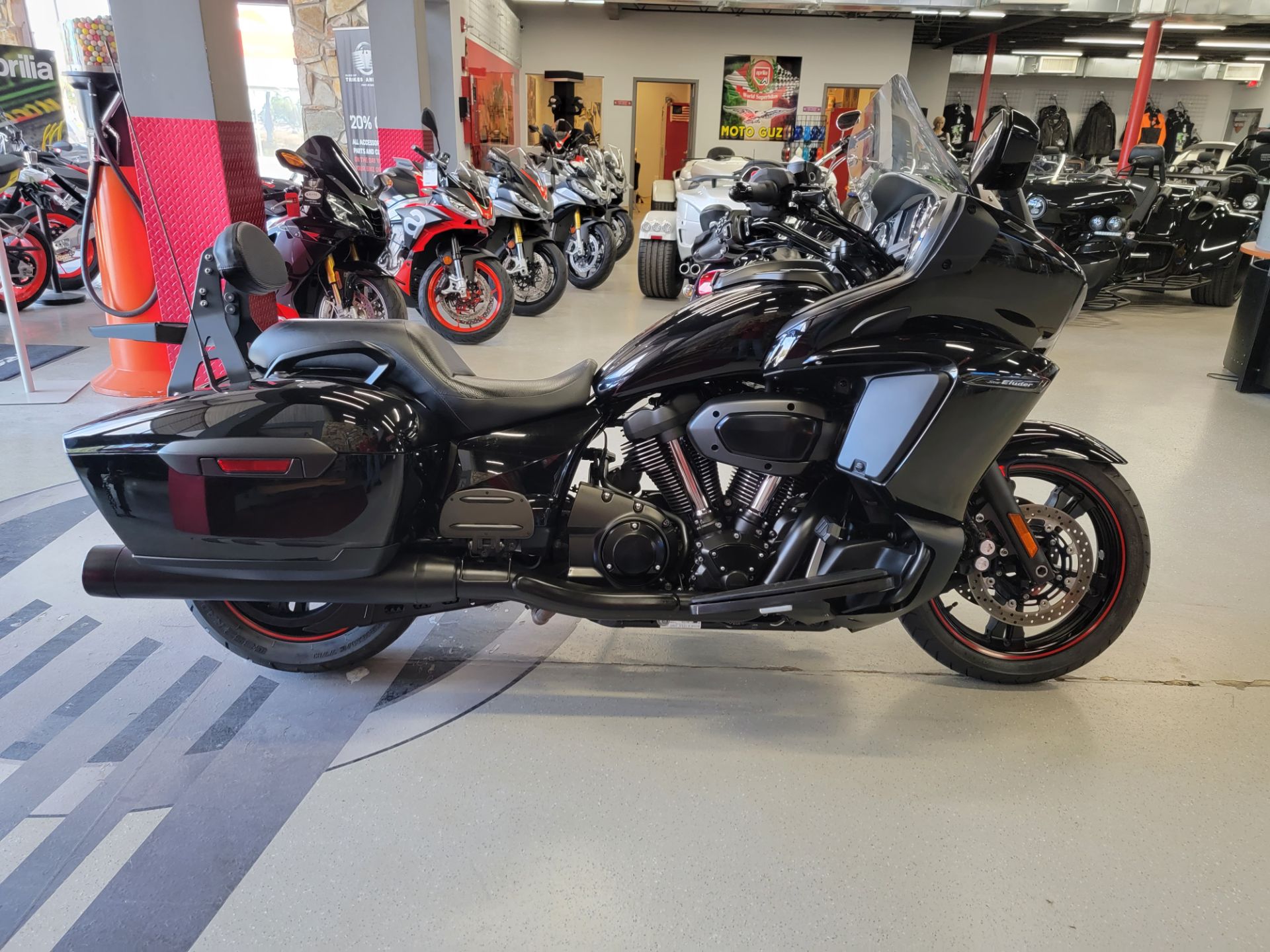 2018 Yamaha Star Eluder in Fort Myers, Florida - Photo 1