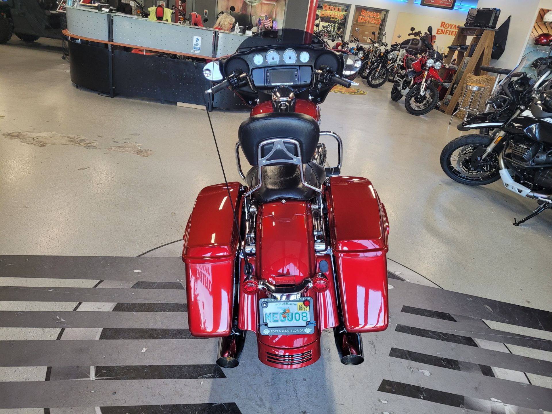 2018 Harley-Davidson Street Glide® in Fort Myers, Florida - Photo 4