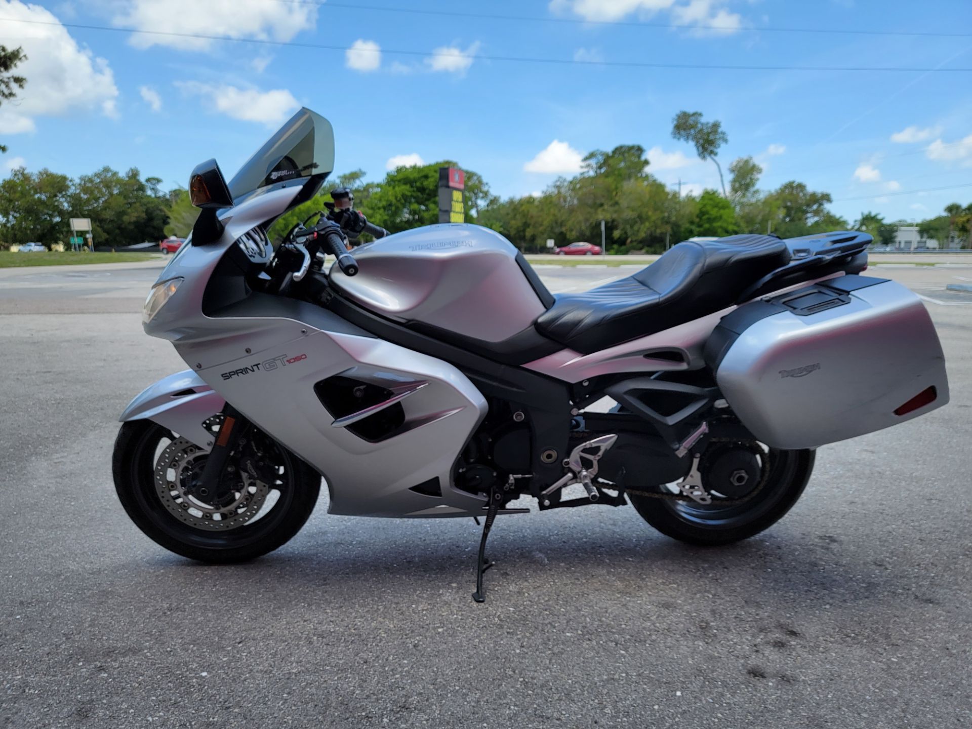 2011 Triumph Sprint GT ABS in Fort Myers, Florida - Photo 4