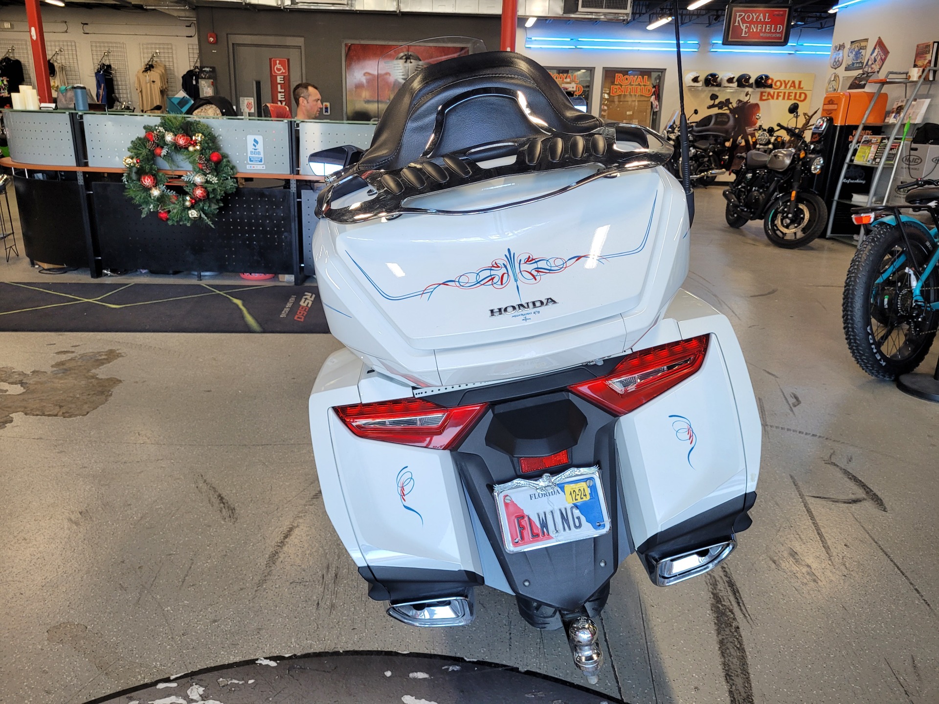 2018 Honda Gold Wing Tour Automatic DCT in Fort Myers, Florida - Photo 5