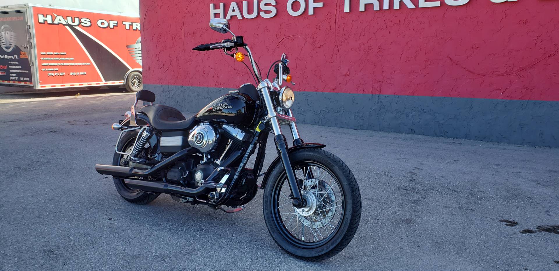 2012 Harley-Davidson Dyna® Street Bob® in Fort Myers, Florida - Photo 2
