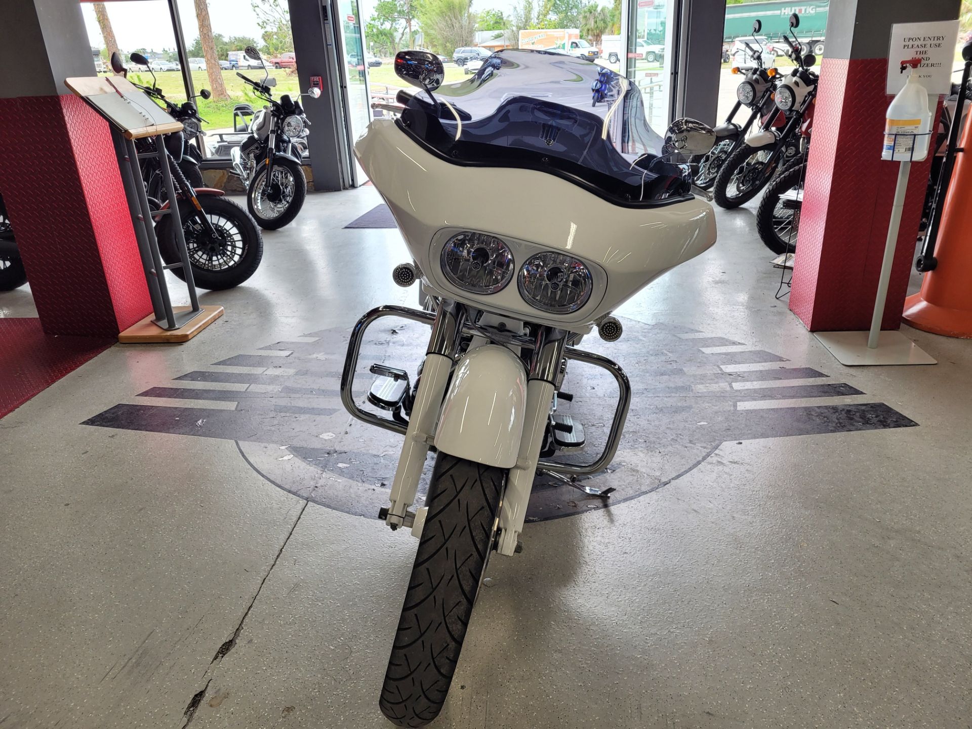 2012 Harley-Davidson Road Glide® Custom in Fort Myers, Florida - Photo 5
