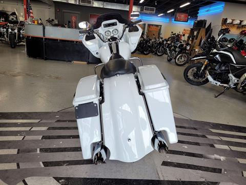2012 Harley-Davidson Road Glide® Custom in Fort Myers, Florida - Photo 6