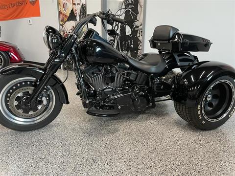 2017 Harley Davidson FATBOY LO in Fort Myers, Florida - Photo 2