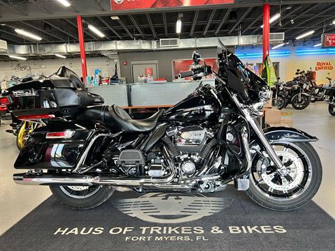2019 Harley-Davidson Ultra Limited Low in Fort Myers, Florida - Photo 1