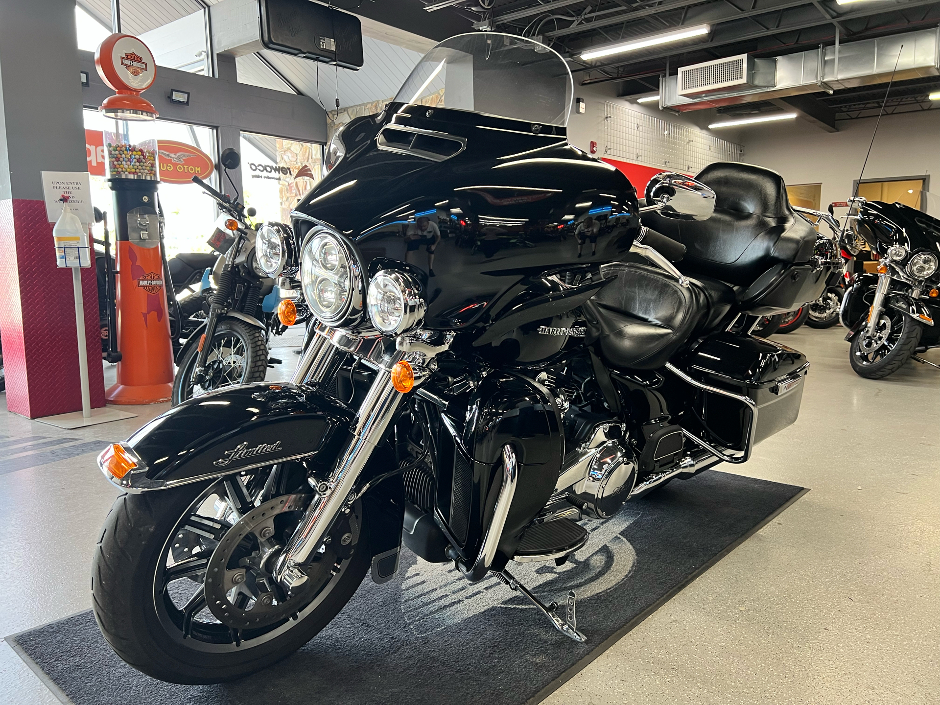 2019 Harley-Davidson Ultra Limited Low in Fort Myers, Florida - Photo 3
