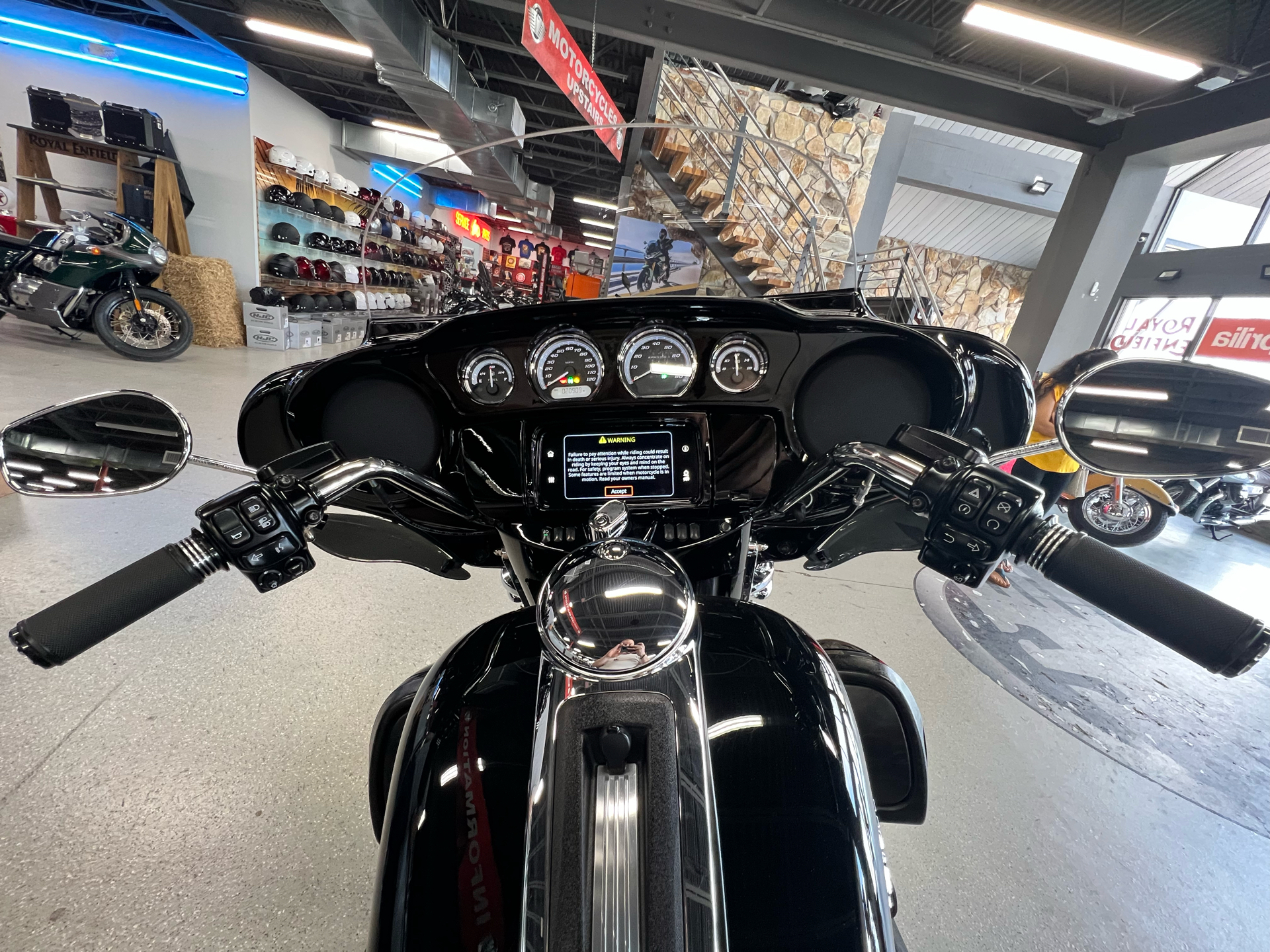 2019 Harley-Davidson Ultra Limited Low in Fort Myers, Florida - Photo 5