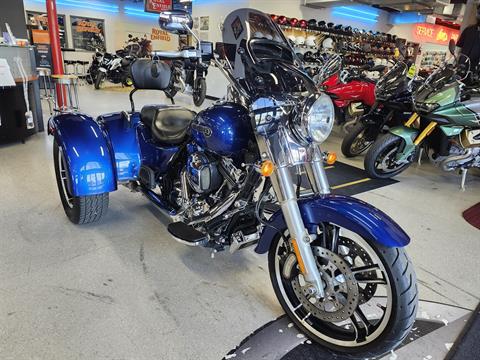 2015 Harley-Davidson Freewheeler™ in Fort Myers, Florida - Photo 3