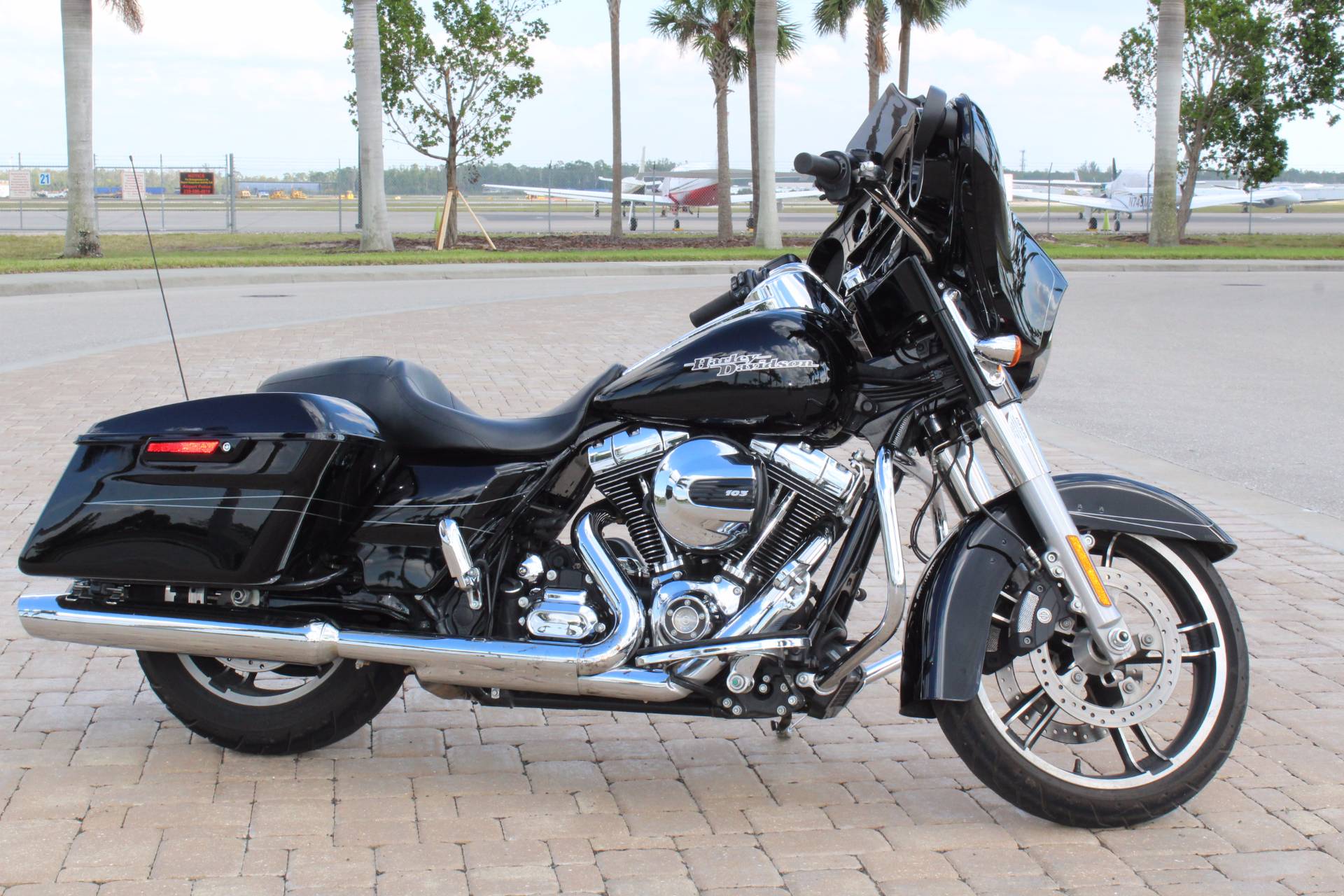 Used 2016 Harley Davidson Street Glide Motorcycles In Fort Myers Fl Stock Number Gb675597