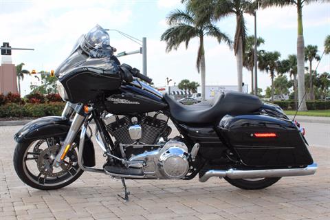 2016 Harley-Davidson Street Glide® in Fort Myers, Florida - Photo 5