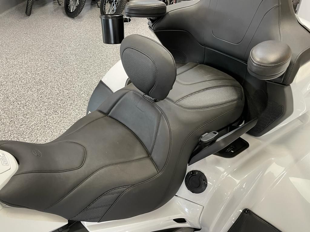 2020 HONDA GL 1800 DCT in Fort Myers, Florida - Photo 12