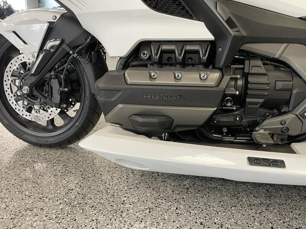 2020 HONDA GL 1800 DCT in Fort Myers, Florida - Photo 6