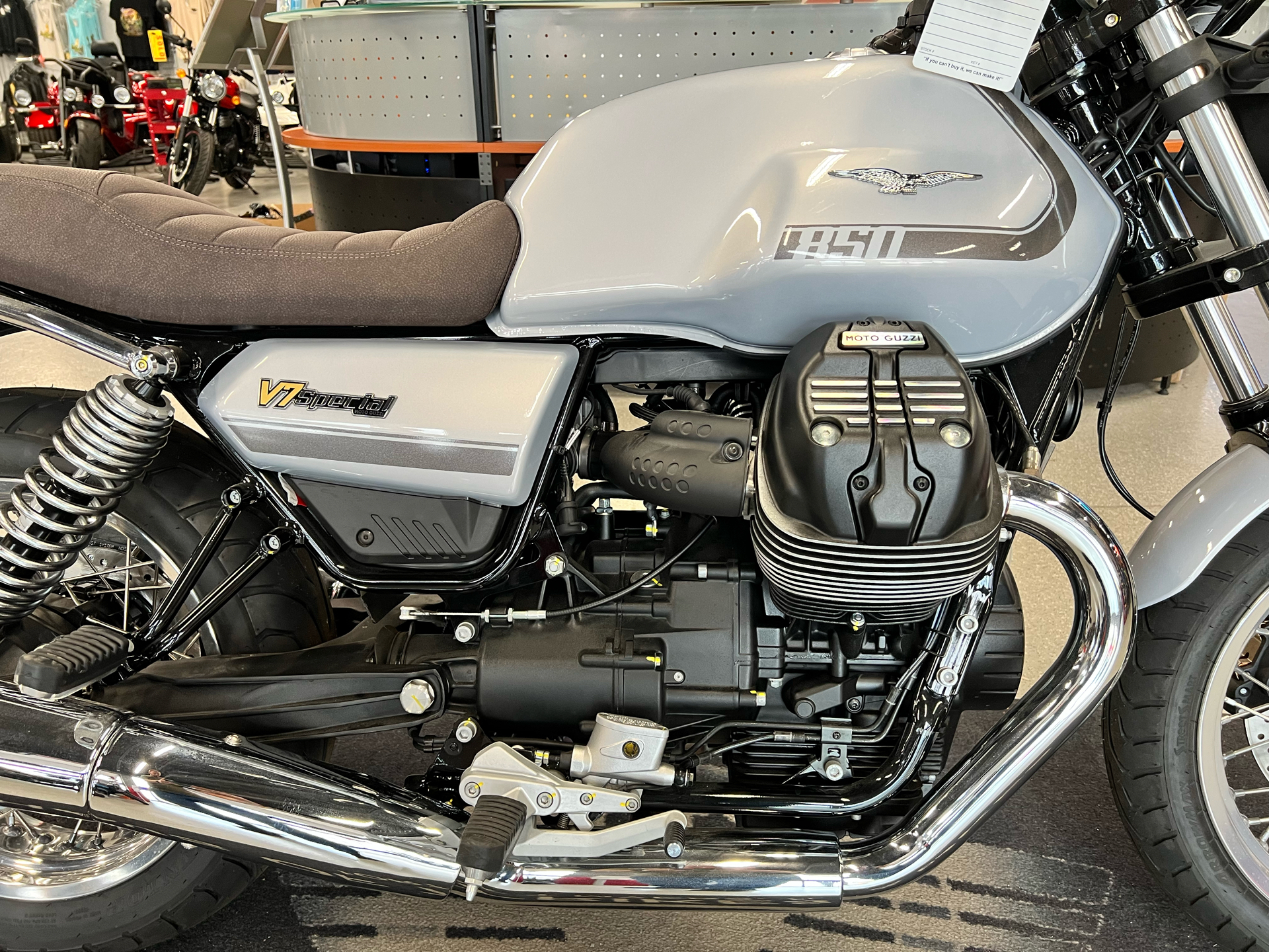 2021 Moto Guzzi V7 Special E5 in Fort Myers, Florida - Photo 11