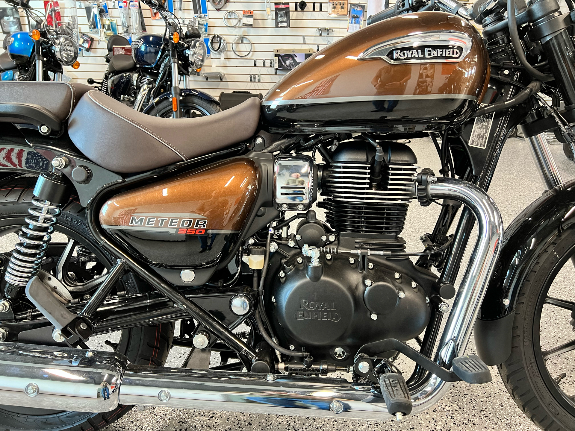 2023 Royal Enfield Meteor 350 in Fort Myers, Florida - Photo 12