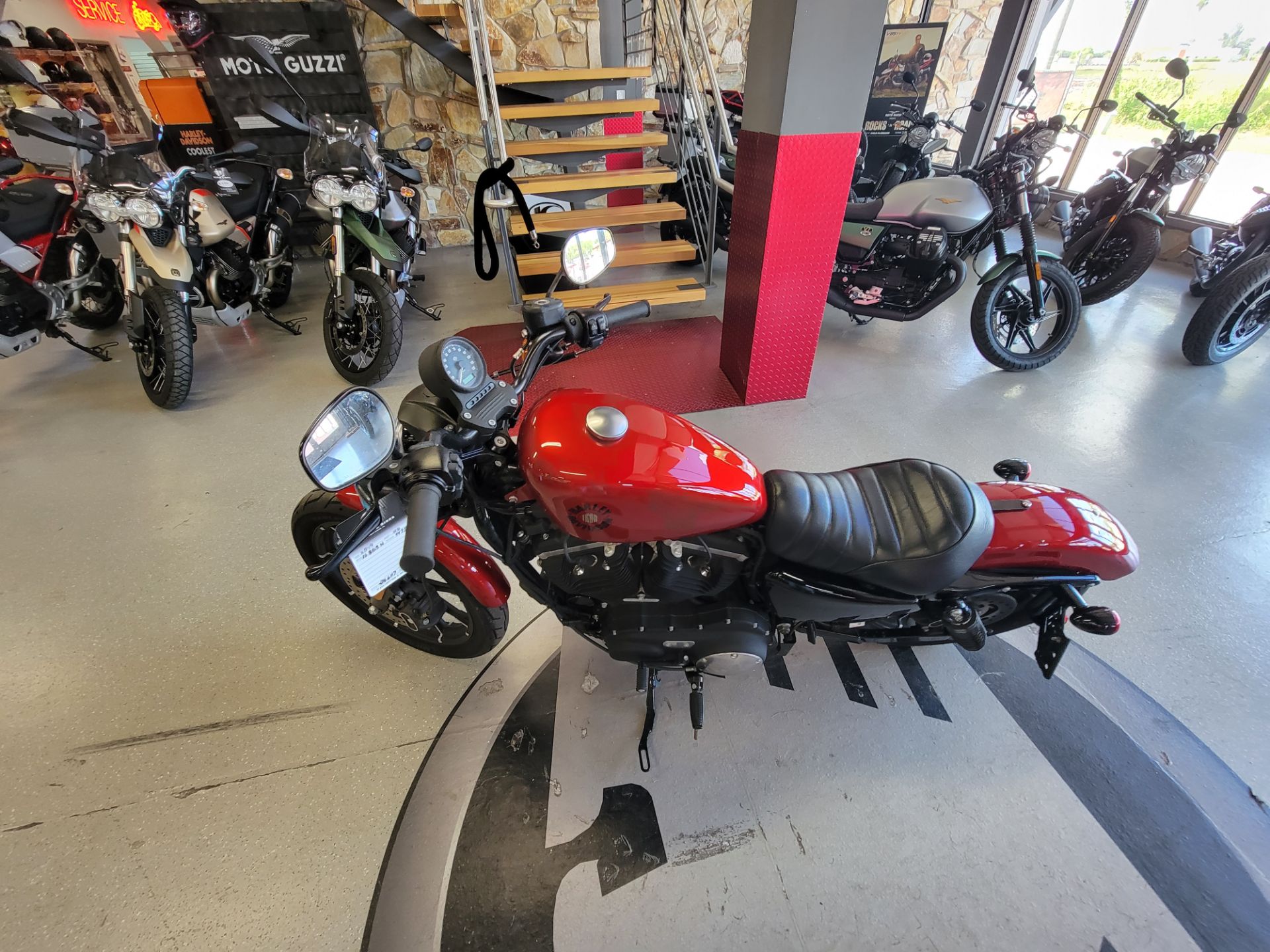 2019 Harley-Davidson Iron 883™ in Fort Myers, Florida - Photo 5