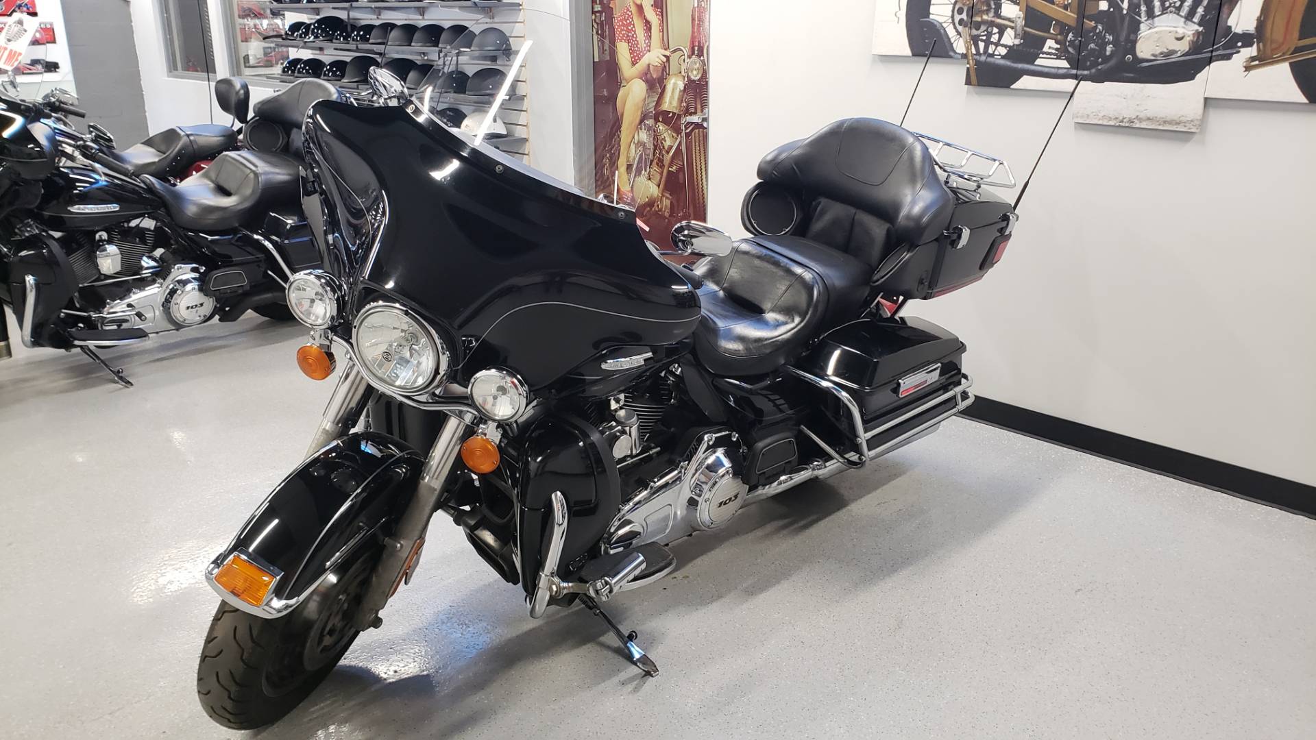 2011 Harley-Davidson Electra Glide® Ultra Limited in Fort Myers, Florida - Photo 2