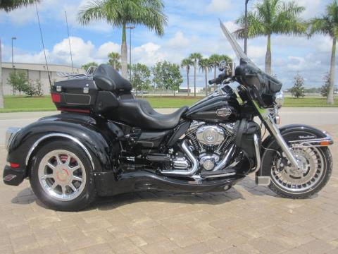 2010 Harley-Davidson California Sidecar in Fort Myers, Florida - Photo 1