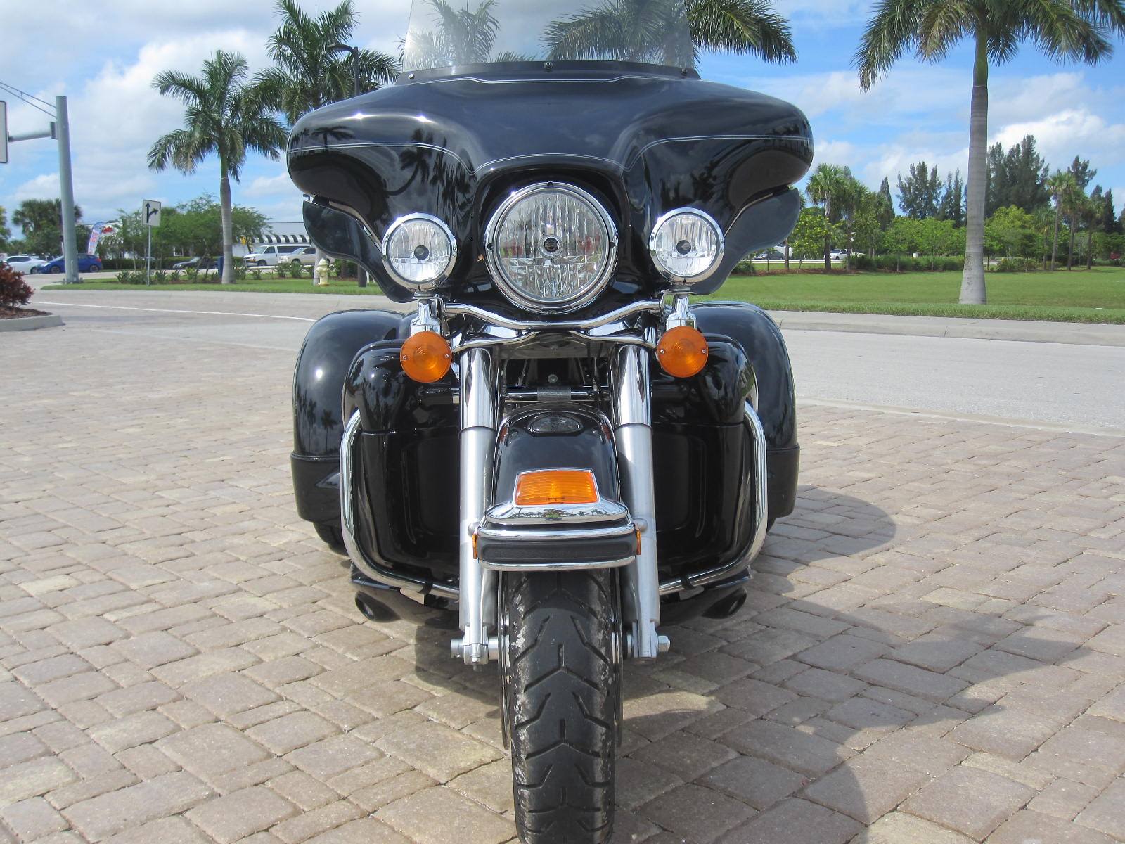 2010 Harley-Davidson California Sidecar in Fort Myers, Florida - Photo 9