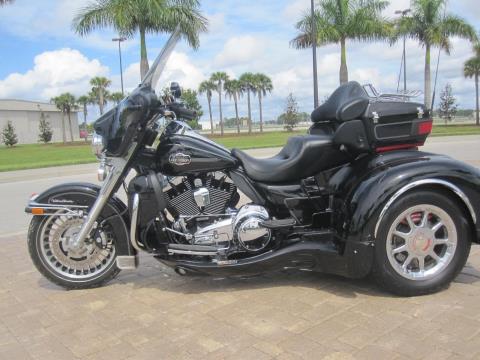 2010 Harley-Davidson California Sidecar in Fort Myers, Florida - Photo 15