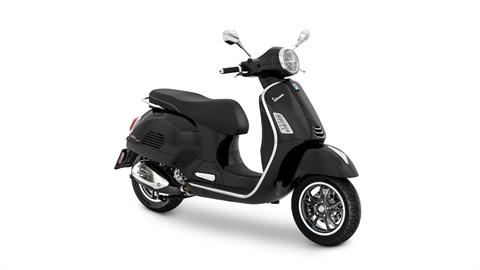 2023 Vespa GTS Super 300 in Marietta, Georgia - Photo 2