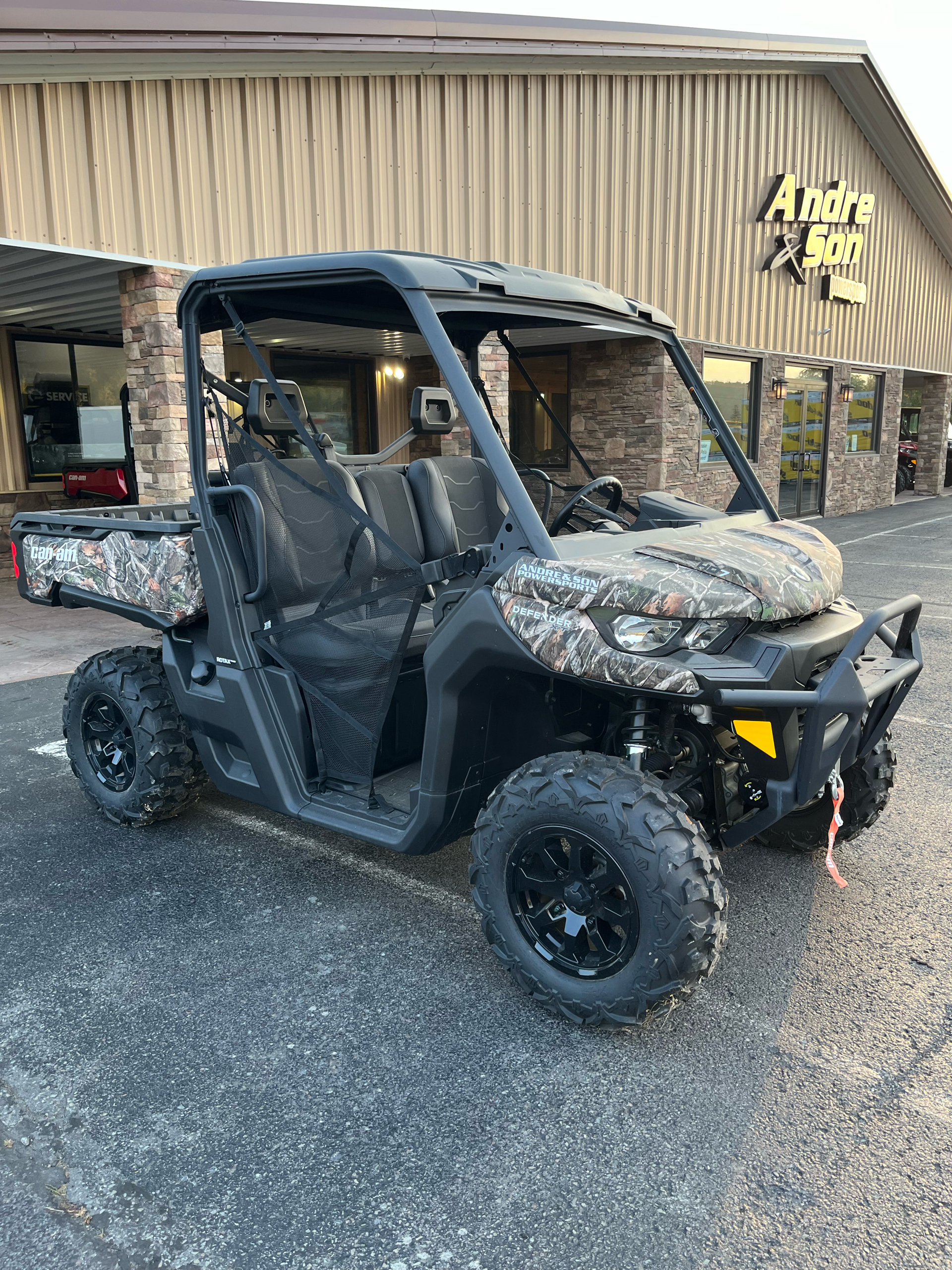 2024 Can-Am Defender XT HD7 in Montrose, Pennsylvania - Photo 2