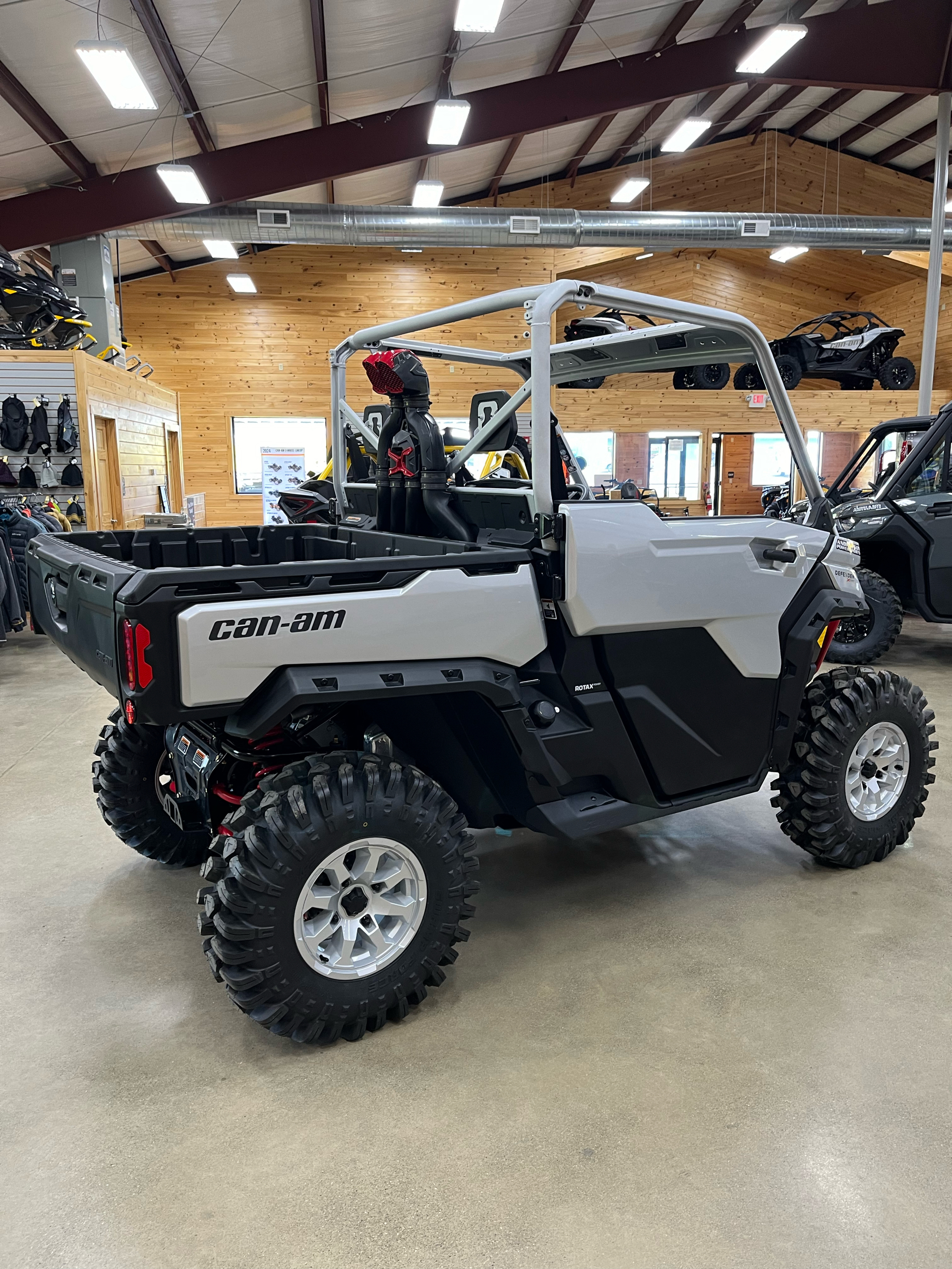 2024 Can-Am Defender X MR With Half Doors in Montrose, Pennsylvania - Photo 4