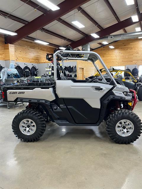 2024 Can-Am Defender X MR With Half-Doors in Montrose, Pennsylvania - Photo 6