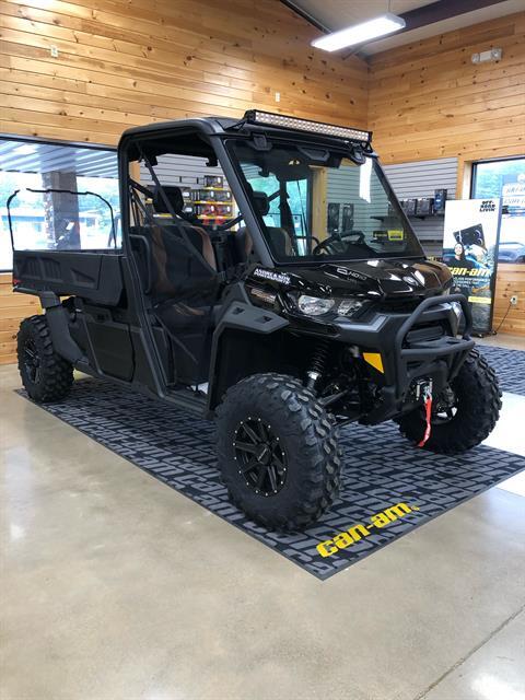 2022 Can-Am Defender Pro Lone Star HD10 in Montrose, Pennsylvania - Photo 1