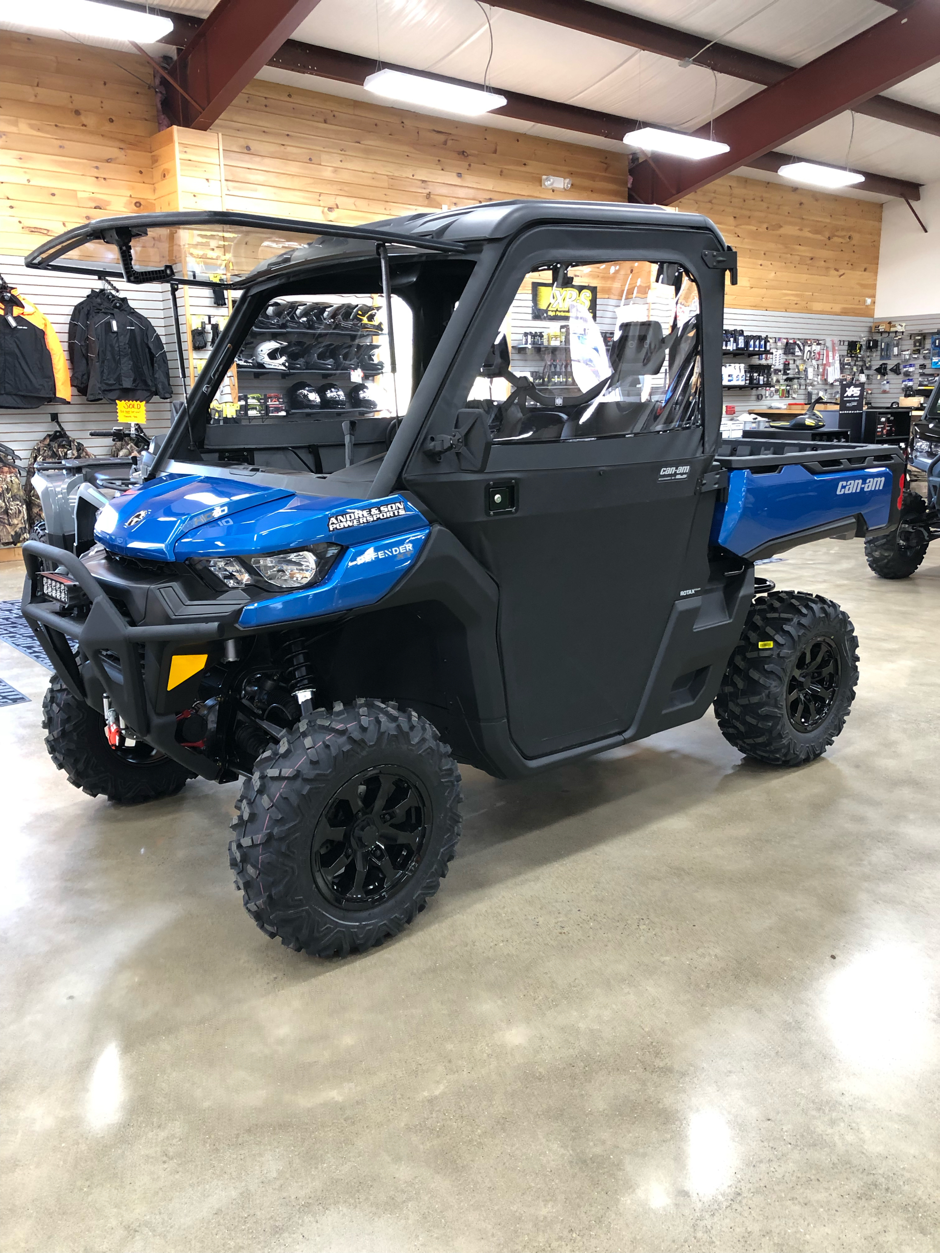 2022 Can-Am Defender XT HD10 in Montrose, Pennsylvania - Photo 1