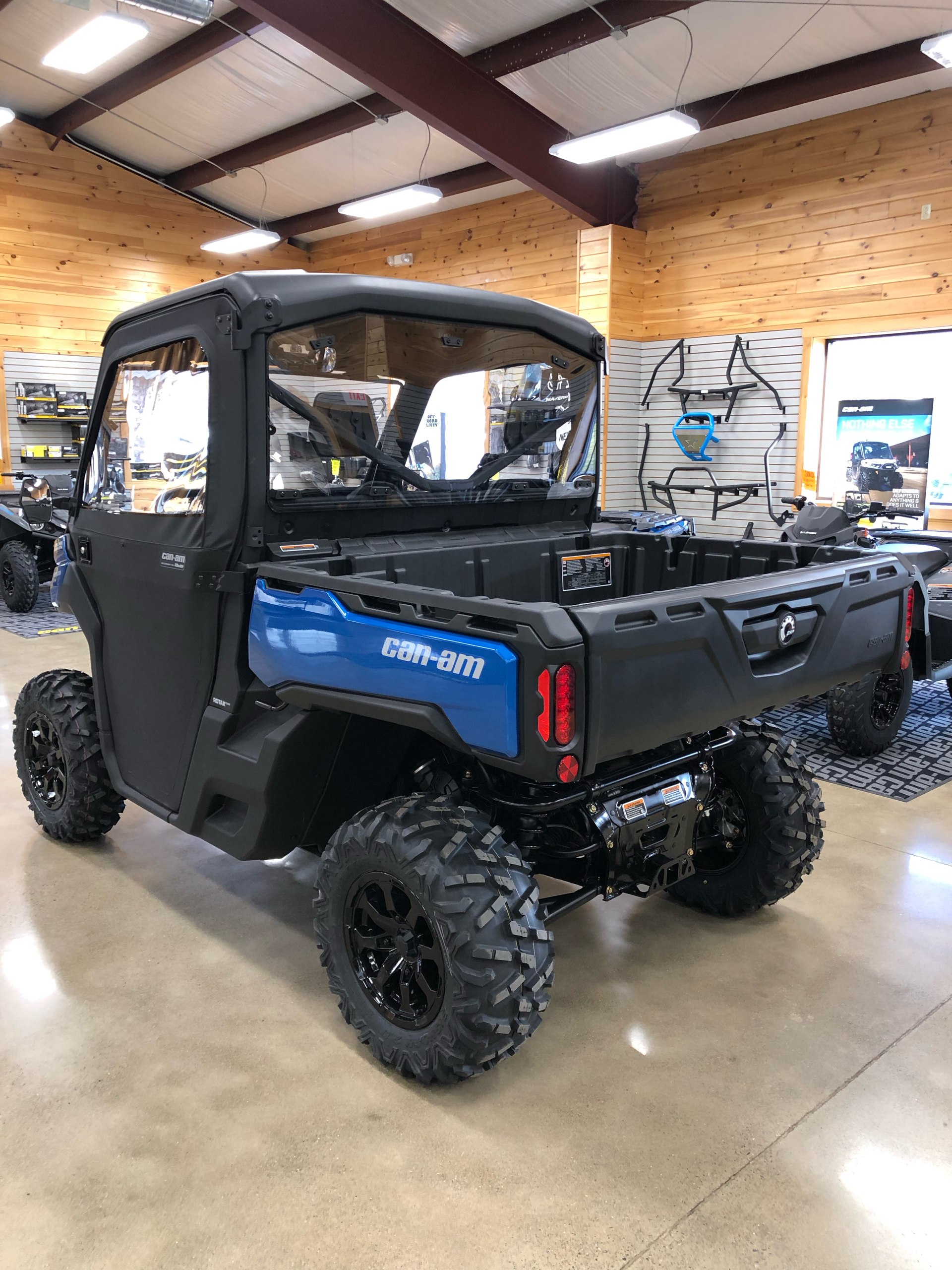 2022 Can-Am Defender XT HD10 in Montrose, Pennsylvania - Photo 4
