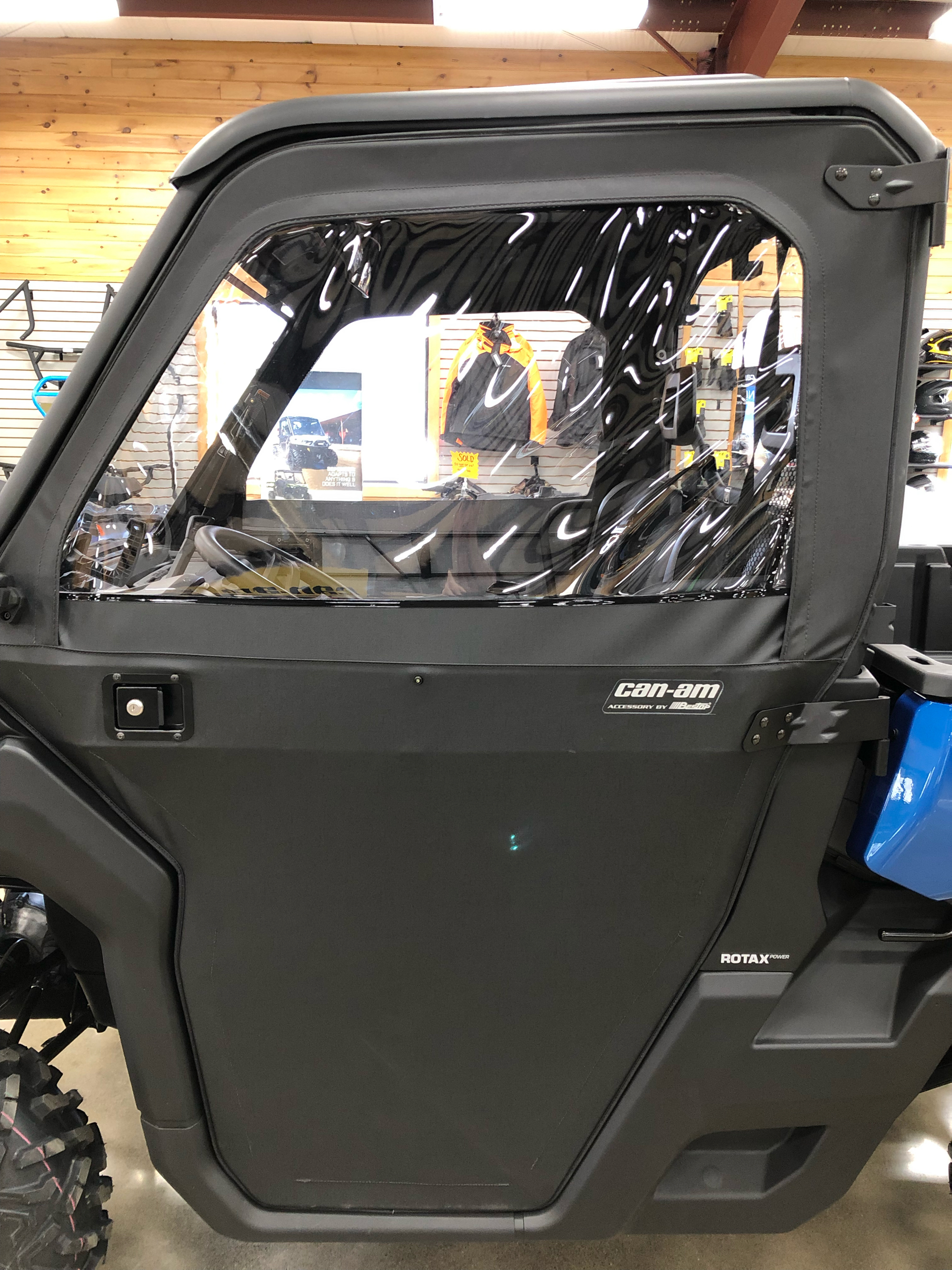 2022 Can-Am Defender XT HD10 in Montrose, Pennsylvania - Photo 6