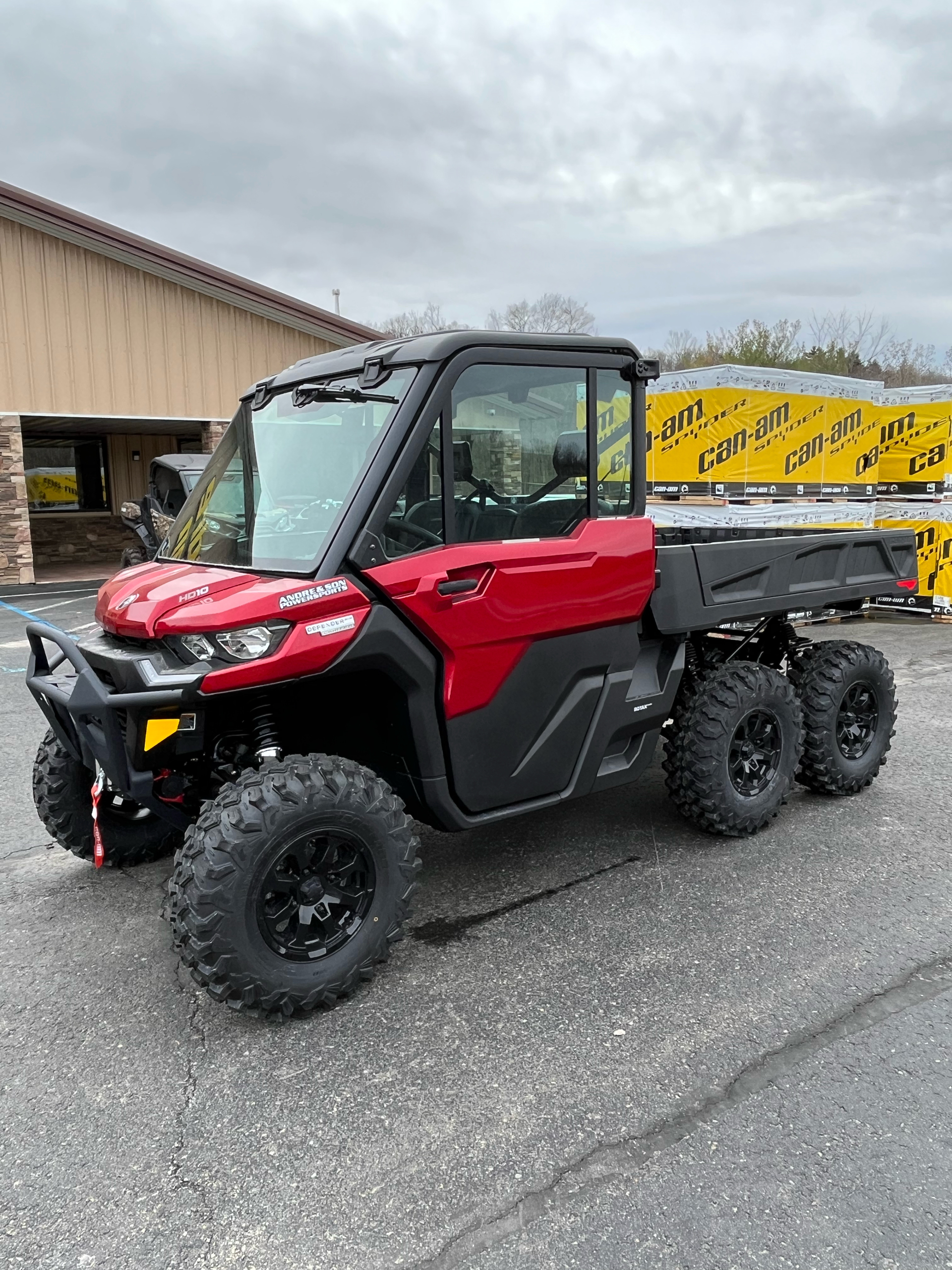 2024 Can-Am Defender 6x6 Limited in Montrose, Pennsylvania - Photo 1