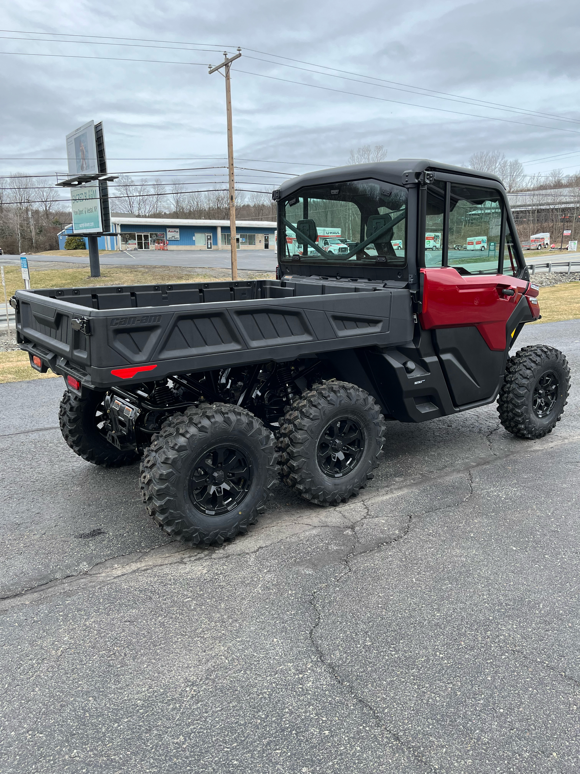 2024 Can-Am Defender 6x6 Limited in Montrose, Pennsylvania - Photo 4