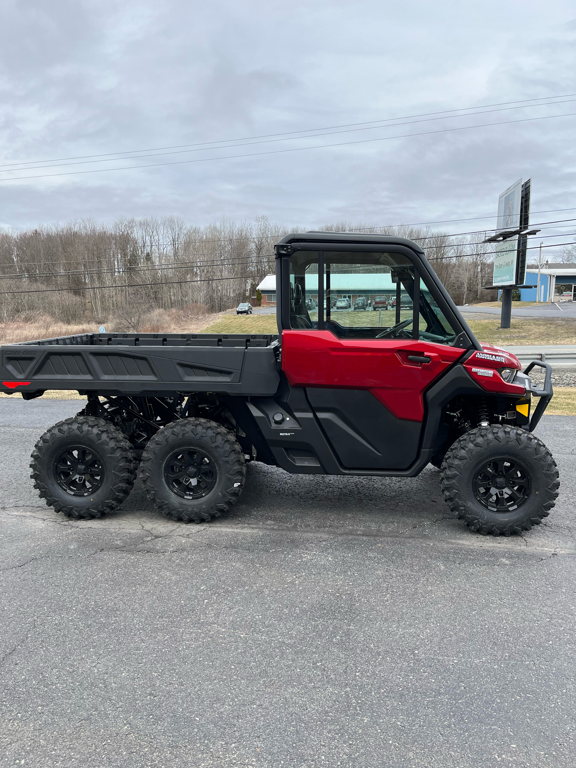 2024 Can-Am Defender 6x6 Limited in Montrose, Pennsylvania - Photo 6